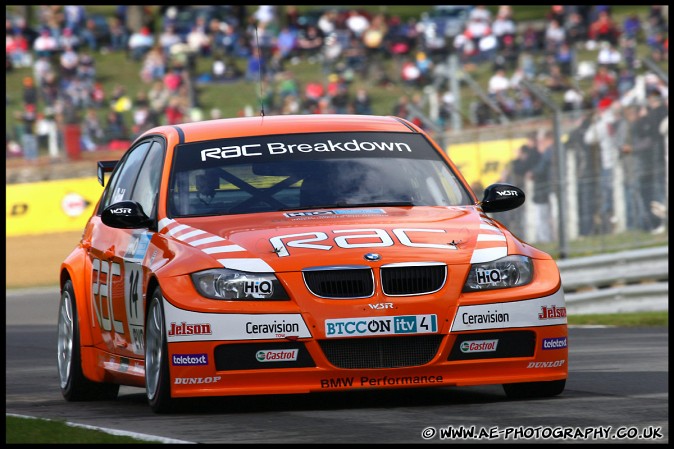 BTCC_and_Support_Brands_Hatch_041009_AE_038.jpg