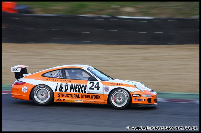 BTCC_and_Support_Brands_Hatch_041009_AE_122.jpg