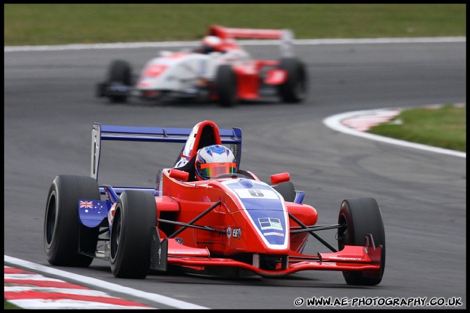 BTCC_and_Support_Brands_Hatch_041009_AE_134.jpg