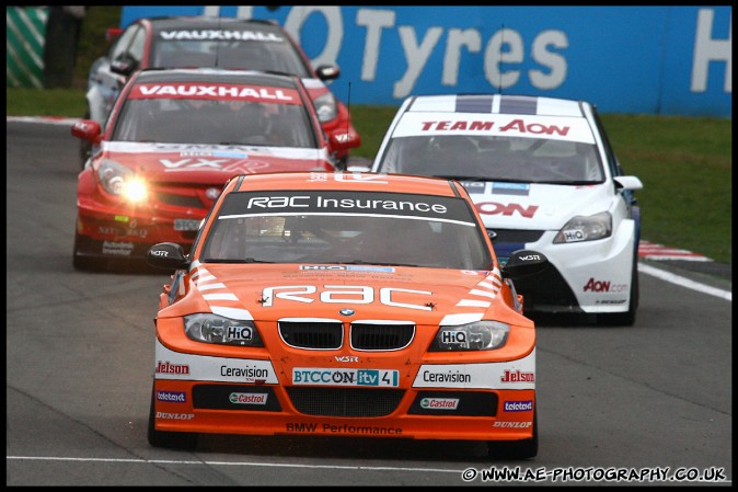 BTCC_and_Support_Brands_Hatch_041009_AE_148.jpg