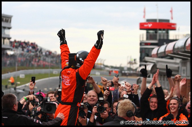 BTCC_and_Support_Brands_Hatch_041009_AE_154.jpg