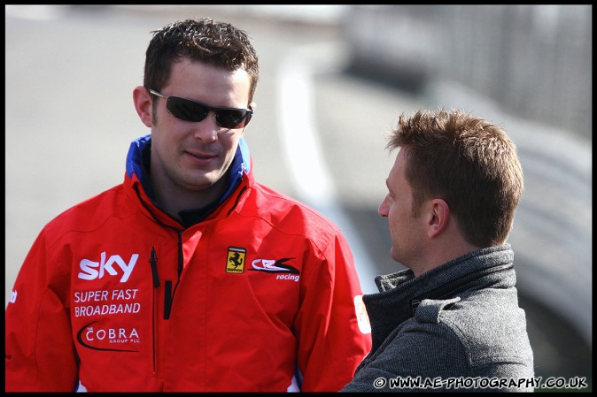 BTCC_and_Support_Brands_Hatch_050409_AE_006.jpg