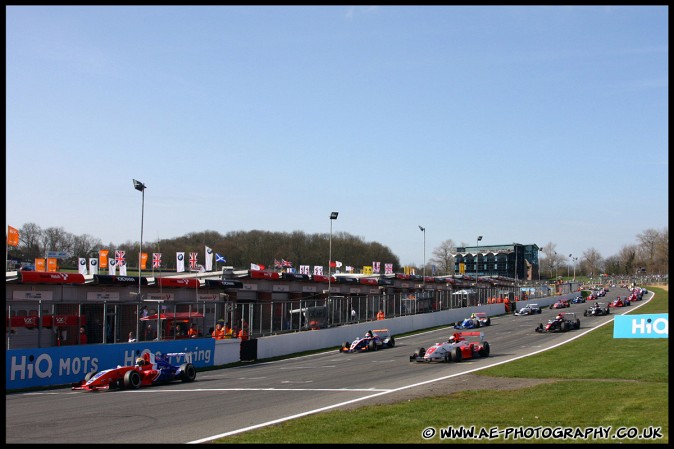 BTCC_and_Support_Brands_Hatch_050409_AE_009.jpg