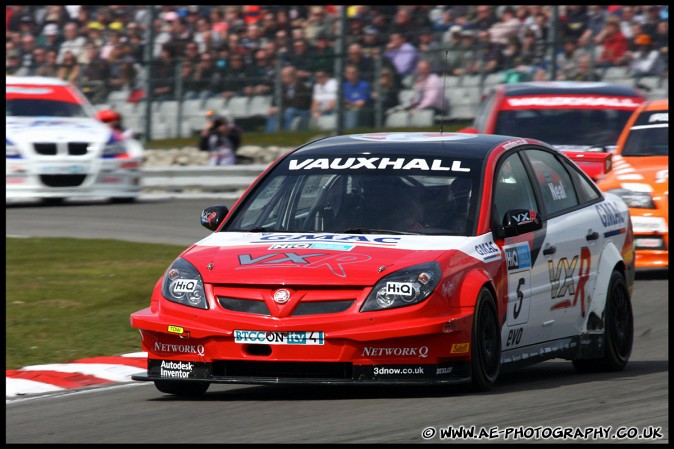 BTCC_and_Support_Brands_Hatch_050409_AE_056.jpg