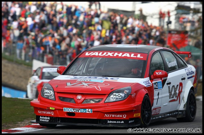 BTCC_and_Support_Brands_Hatch_050409_AE_071.jpg