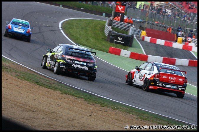 BTCC_and_Support_Brands_Hatch_050409_AE_101.jpg