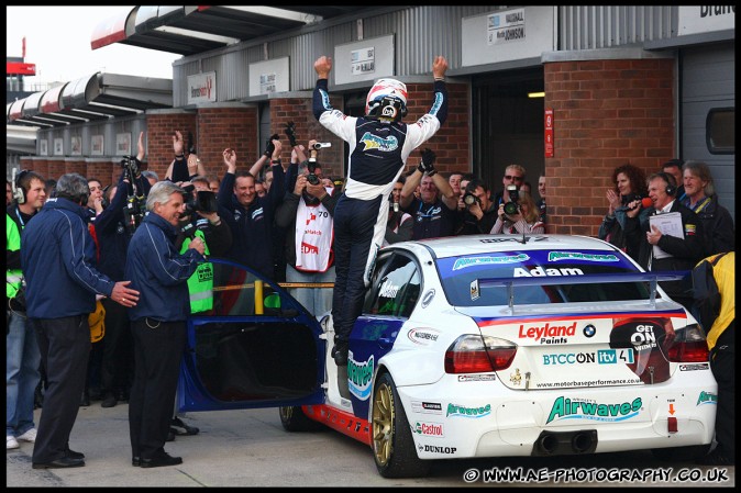 BTCC_and_Support_Brands_Hatch_050409_AE_107.jpg