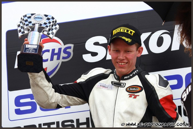 BSBK_and_Support_Brands_Hatch_050410_AE_160.jpg