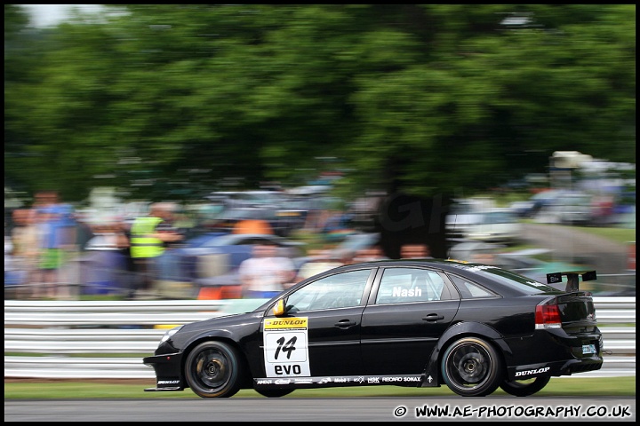 BTCC_and_Support_Oulton_Park_050610_AE_032.jpg