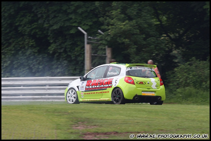 BTCC_and_Support_Oulton_Park_050610_AE_051.jpg