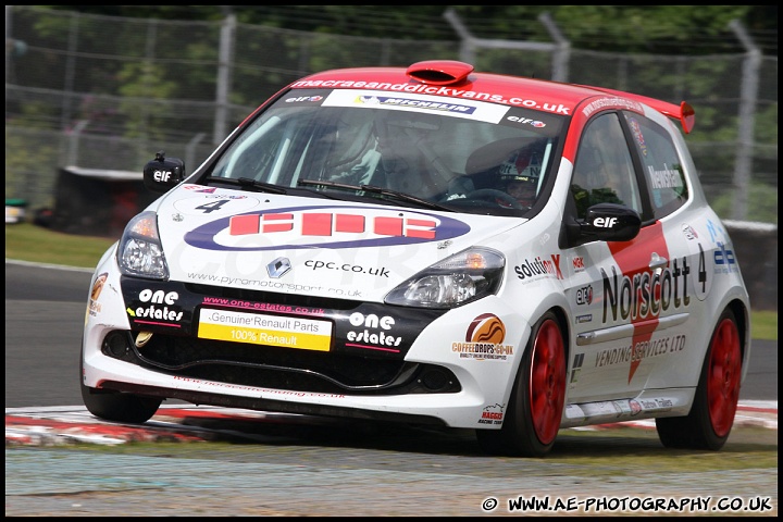 BTCC_and_Support_Oulton_Park_050610_AE_111.jpg