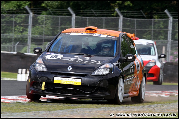 BTCC_and_Support_Oulton_Park_050610_AE_112.jpg