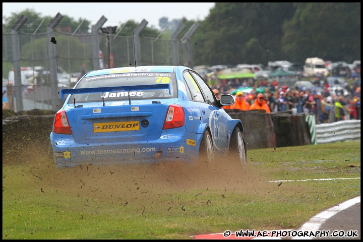 BTCC_and_Support_Oulton_Park_050611_AE_016.jpg