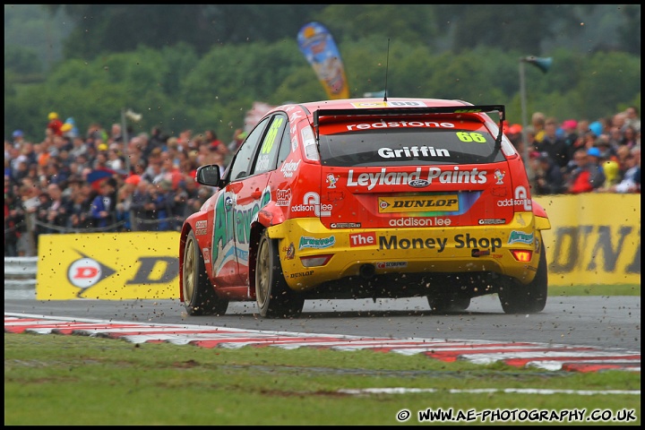 BTCC_and_Support_Oulton_Park_050611_AE_019.jpg