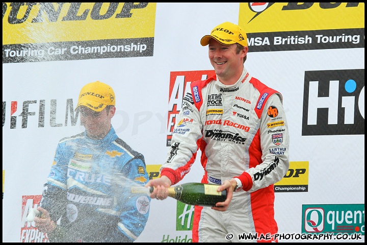 BTCC_and_Support_Oulton_Park_050611_AE_024.jpg
