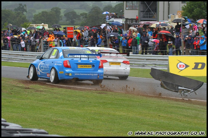 BTCC_and_Support_Oulton_Park_050611_AE_054.jpg