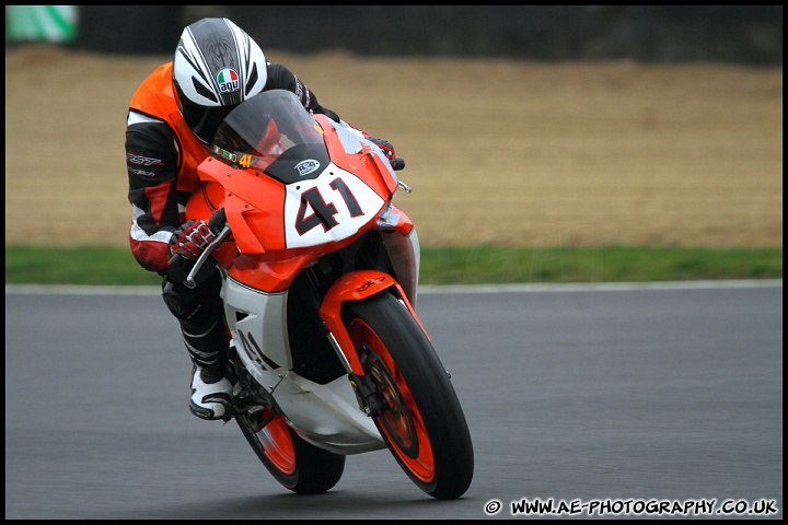 BEMSEE_and_MRO_Brands_Hatch_060311_AE_003.jpg