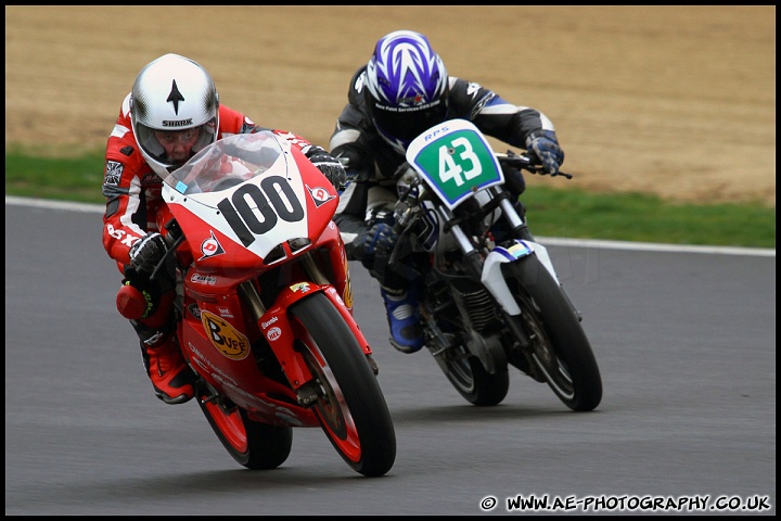 BEMSEE_and_MRO_Brands_Hatch_060311_AE_006.jpg