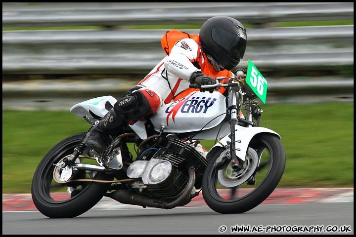 BEMSEE_and_MRO_Brands_Hatch_060311_AE_039.jpg