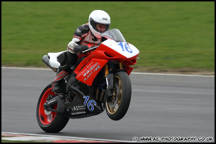 BEMSEE_and_MRO_Brands_Hatch_060311_AE_067.jpg