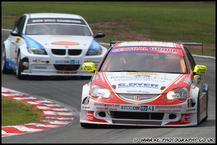 BTCC_and_Support_Oulton_Park_060610_AE_018.jpg