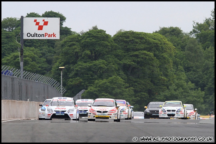 BTCC_and_Support_Oulton_Park_060610_AE_056.jpg