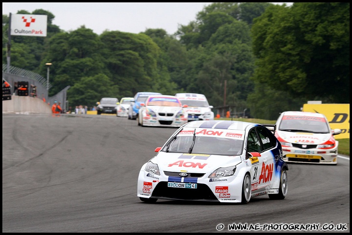 BTCC_and_Support_Oulton_Park_060610_AE_060.jpg