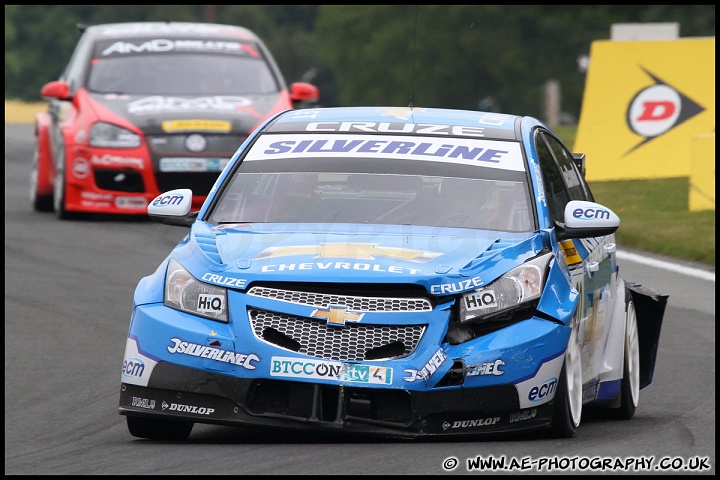 BTCC_and_Support_Oulton_Park_060610_AE_061.jpg