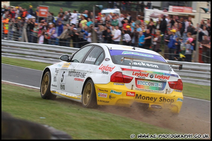 BTCC_and_Support_Oulton_Park_060610_AE_071.jpg