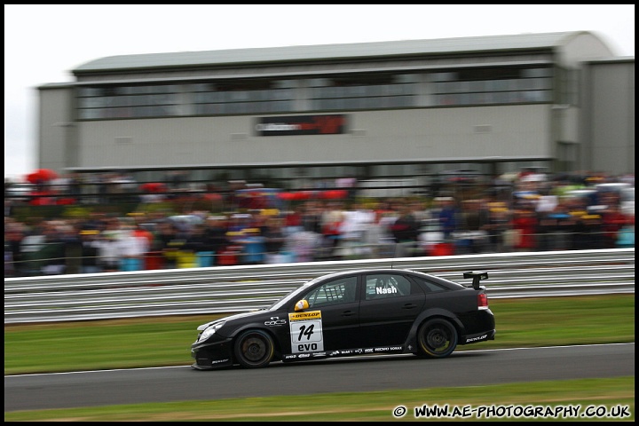 BTCC_and_Support_Oulton_Park_060610_AE_076.jpg