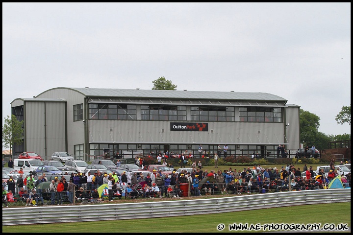 BTCC_and_Support_Oulton_Park_060610_AE_095.jpg