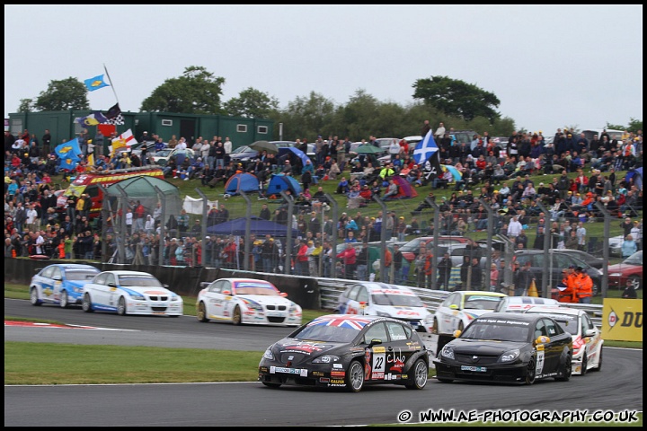 BTCC_and_Support_Oulton_Park_060610_AE_106.jpg