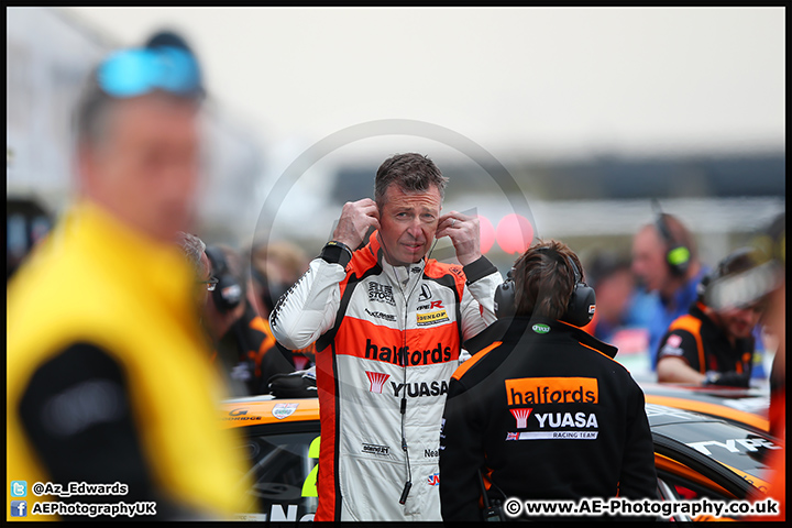 BTCC_Thruxton_07-05-16_AE_004.jpg