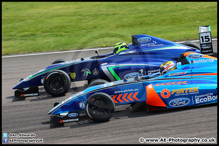 BTCC_Thruxton_07-05-16_AE_108.jpg