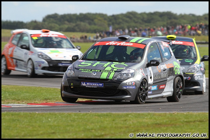 BTCC_and_Support_Snetterton_070811_AE_030.jpg