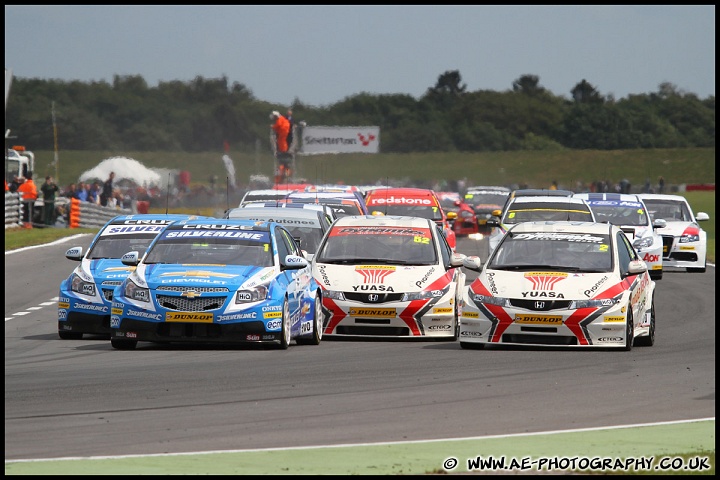 BTCC_and_Support_Snetterton_070811_AE_053.jpg