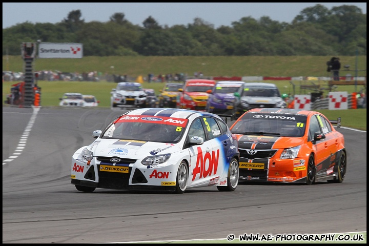 BTCC_and_Support_Snetterton_070811_AE_055.jpg