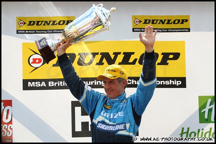 BTCC_and_Support_Snetterton_070811_AE_064.jpg