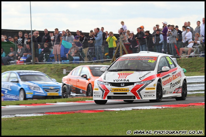 BTCC_and_Support_Snetterton_070811_AE_072.jpg