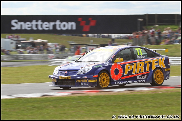 BTCC_and_Support_Snetterton_070811_AE_075.jpg