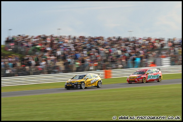 BTCC_and_Support_Snetterton_070811_AE_101.jpg