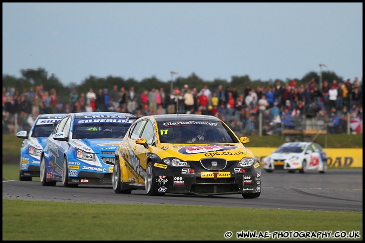 BTCC_and_Support_Snetterton_070811_AE_110.jpg