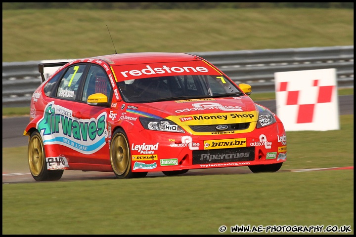 BTCC_and_Support_Snetterton_070811_AE_113.jpg