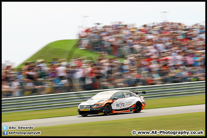 BTCC_Snetterton_09-08-15_AE_118.jpg