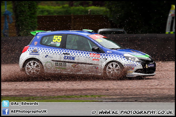 BTCC_and_Support_Oulton_Park_090612_AE_036.jpg