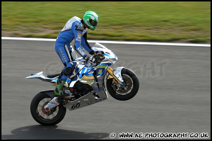 BSBK_and_Support_Brands_Hatch_091011_AE_060.jpg