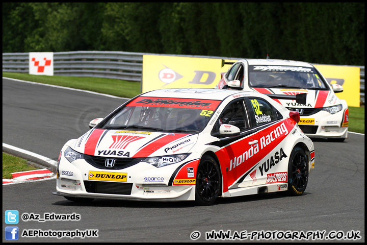 BTCC_and_Support_Oulton_Park_100612_AE_010.jpg