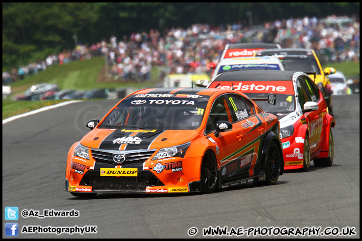 BTCC_and_Support_Oulton_Park_100612_AE_020.jpg