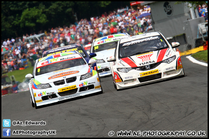 BTCC_and_Support_Oulton_Park_100612_AE_022.jpg