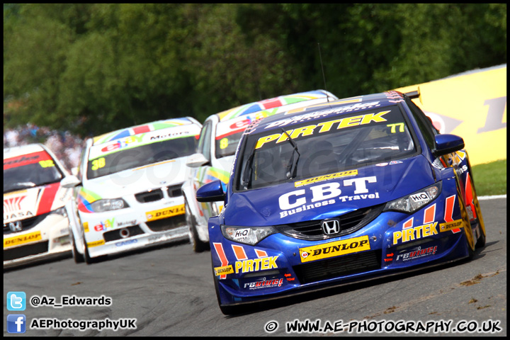 BTCC_and_Support_Oulton_Park_100612_AE_030.jpg